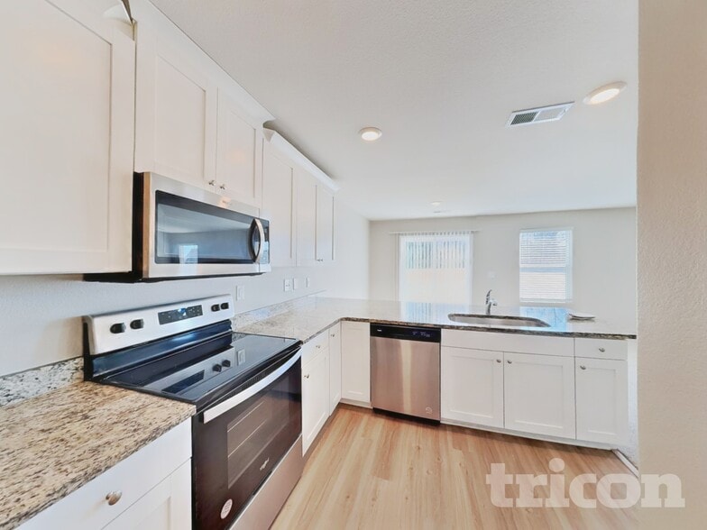 Building Photo - 294 Coleshill Rd