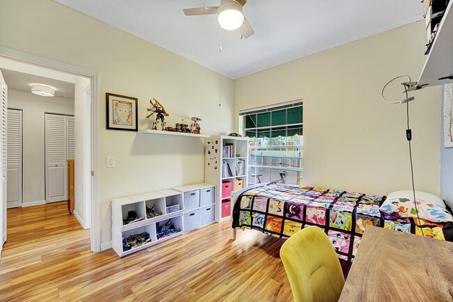 Building Photo - 6555 Via Regina