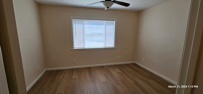 Building Photo - Charming Updated Single Story Home is Cent...