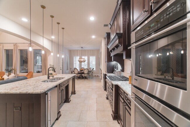 Building Photo - 46 S Shasta Bend Cir