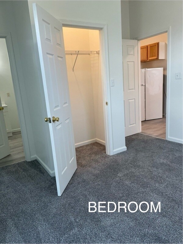 Building Photo - 231 E 13th St