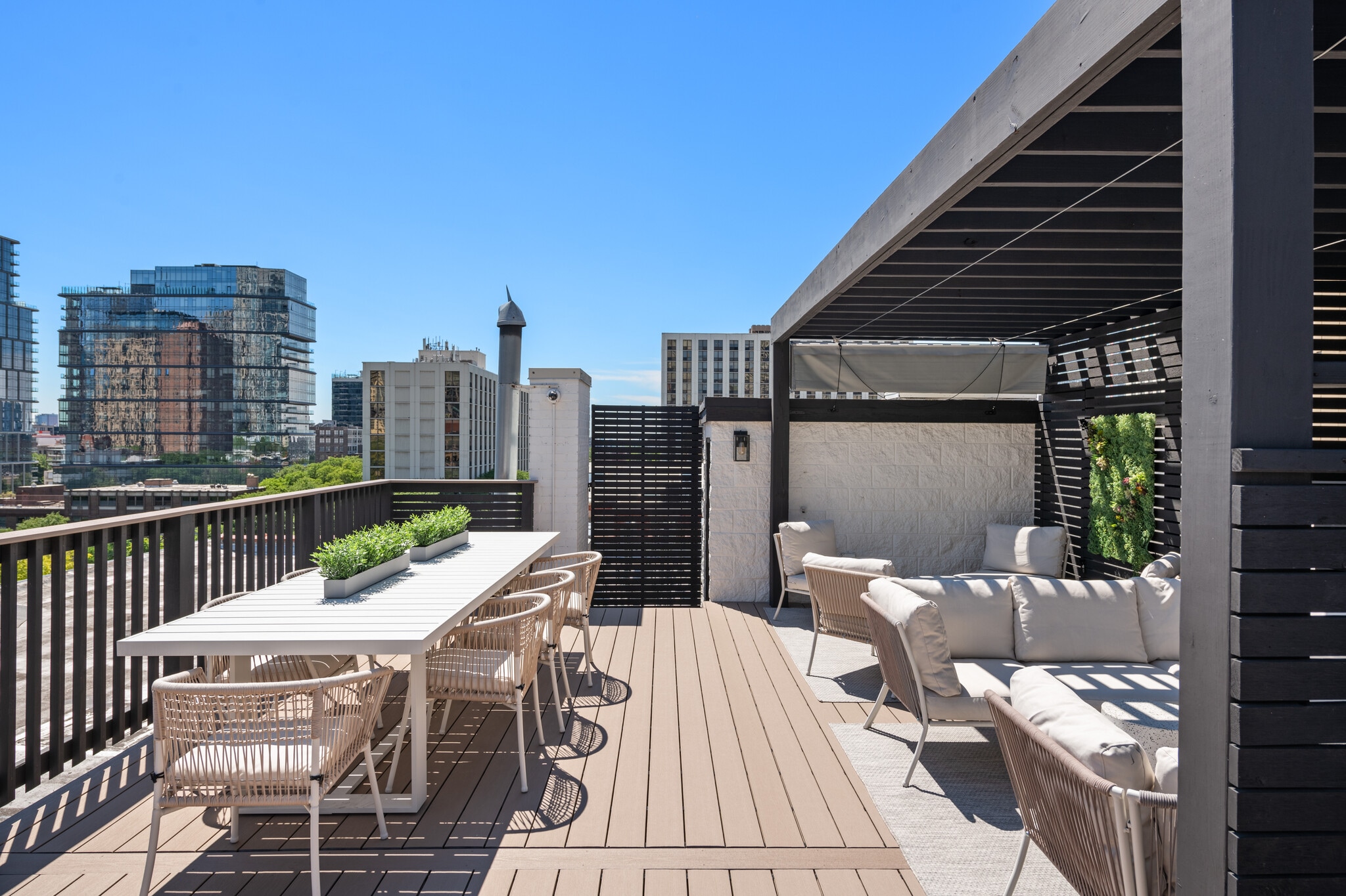 Roof Top Dining Area - 104 W Oak St