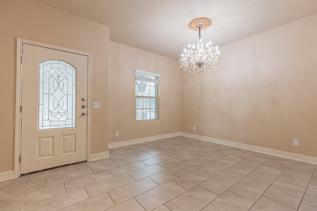 Building Photo - 1175 Ranch Falls