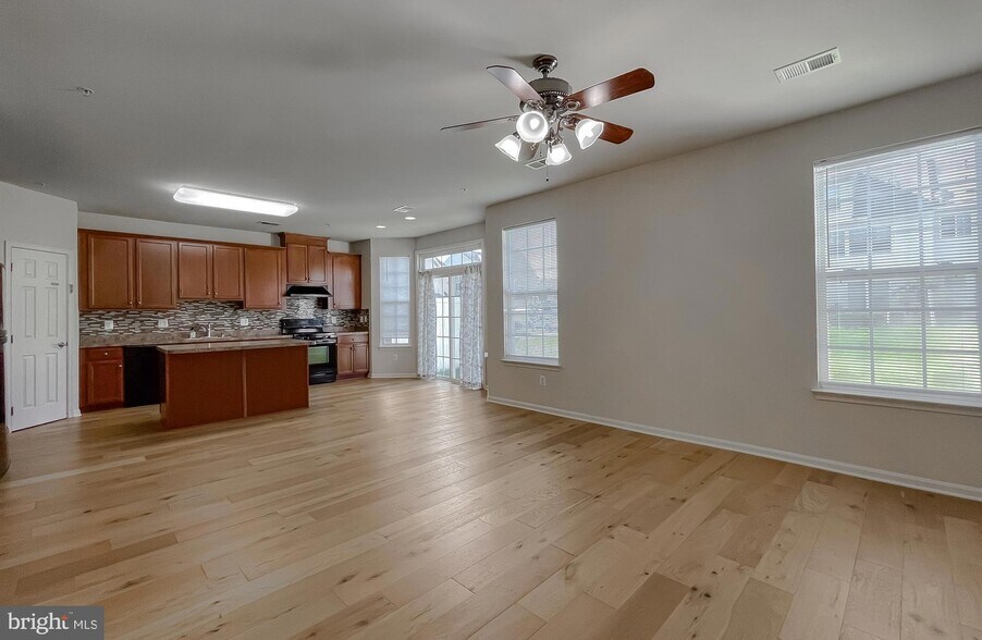 Building Photo - 44017 Swift Fox Dr