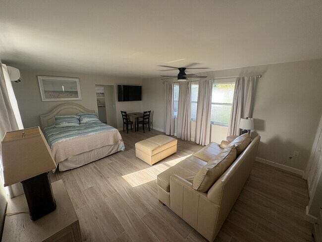 Building Photo - 108 Charles Dr