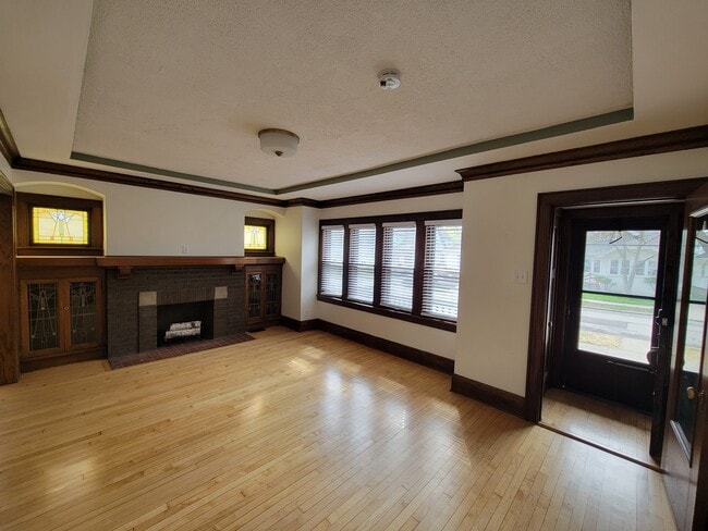 Building Photo - 1544 N 59th St