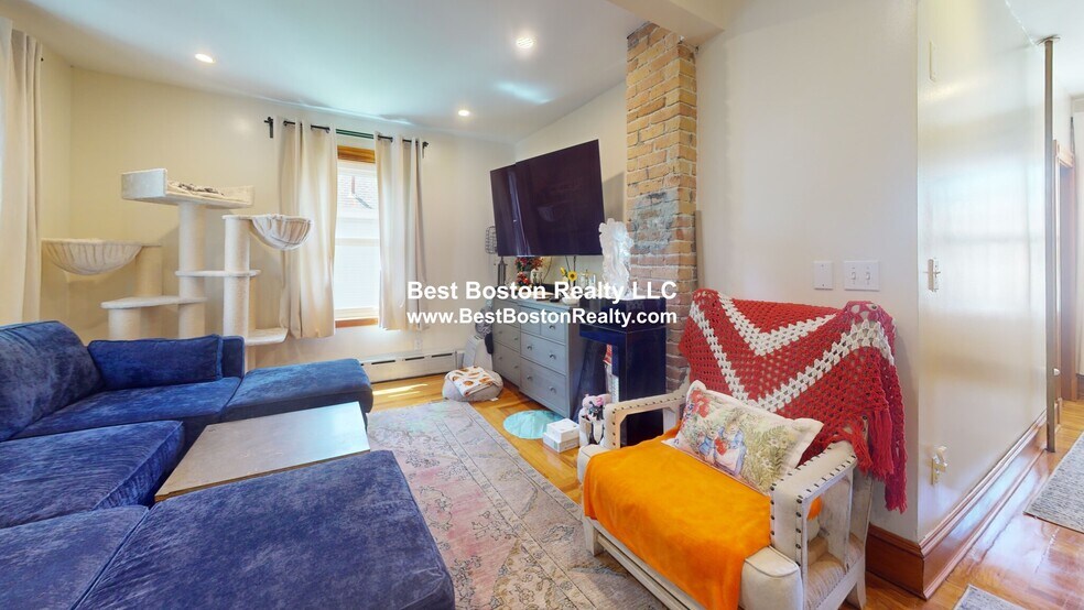 Building Photo - 18 Nashua St