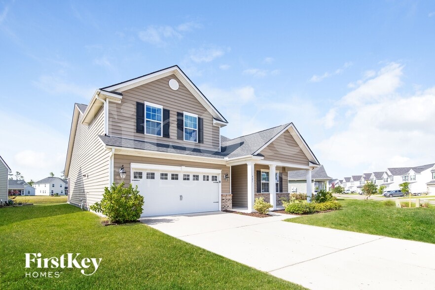 Building Photo - 647 Redbud Ln