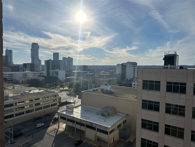 Building Photo - 1122 Colorado St