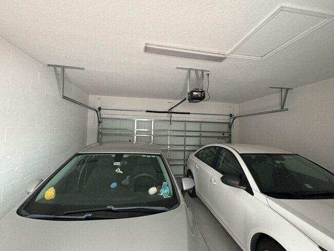 Building Photo - 17041 Volume Alley