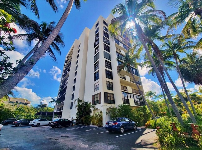 Building Photo - 77 Crandon Blvd