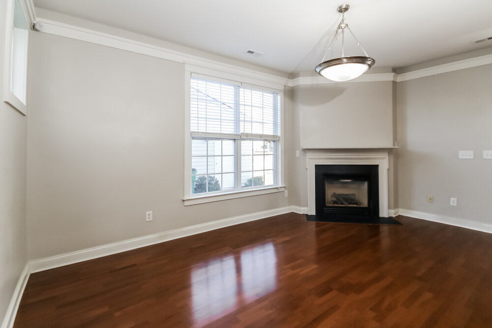 Building Photo - 13804 Connell Green Dr