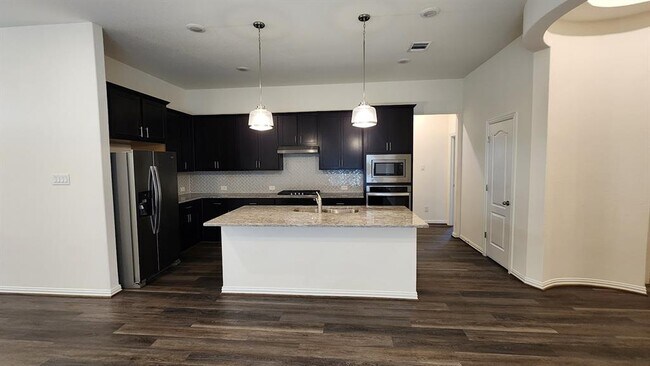 Building Photo - 294 Biscayne Bay Bend