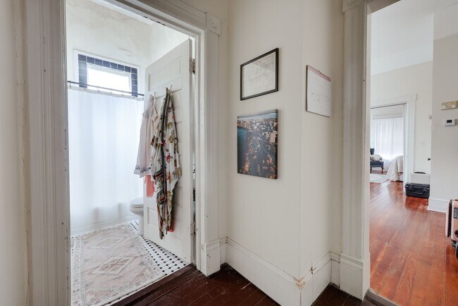 Building Photo - 295 Oglethorpe Ave