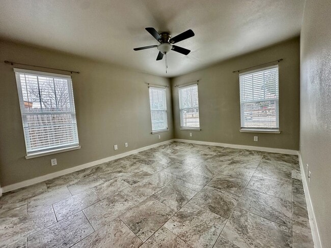 Building Photo - 2 Story Bungalow