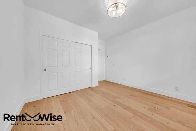 Building Photo - 1776 Sacramento St