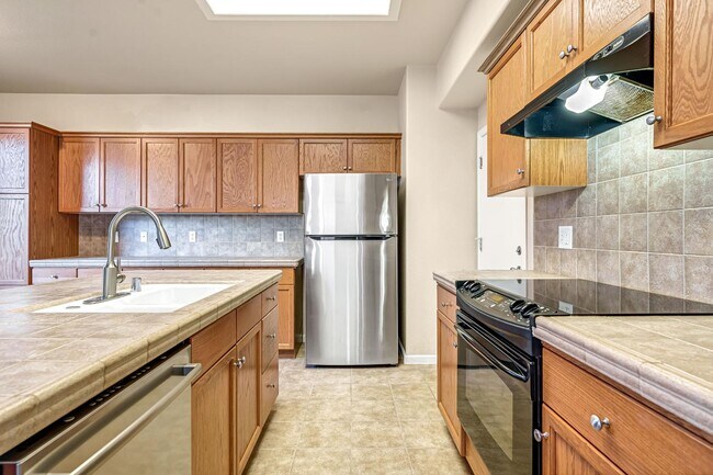 Building Photo - 5629 N Citrus Ln