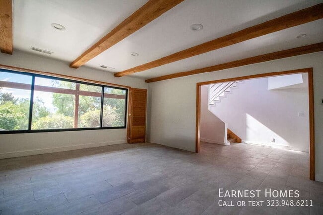 Building Photo - 11619 Lerdo Ave