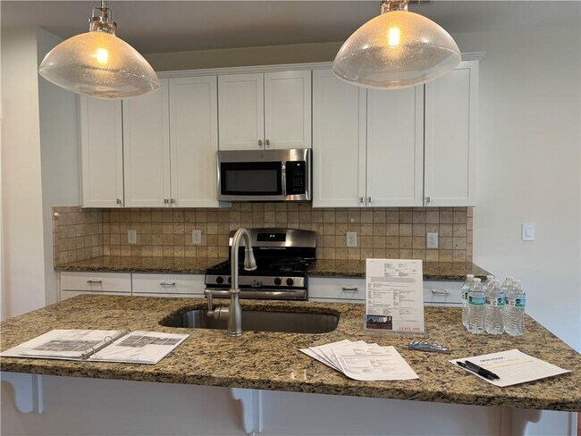 Building Photo - 1777 Weatherbrook Cir