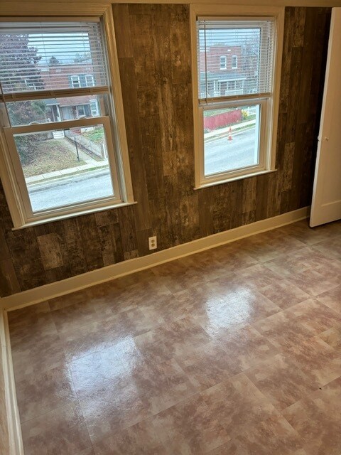 Building Photo - 524X Patrick Henry Dr