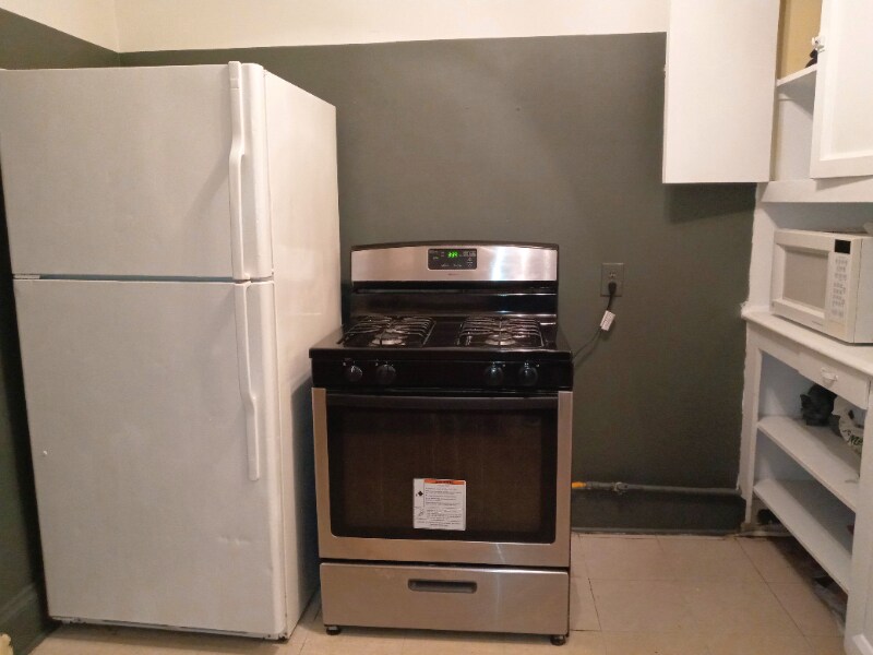 Building Photo - 1210 Erie St