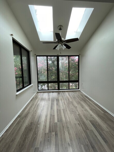 Building Photo - 13205 Chalet Pl