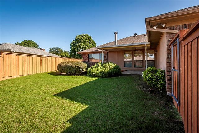 Building Photo - 1004 Ledgemont Dr