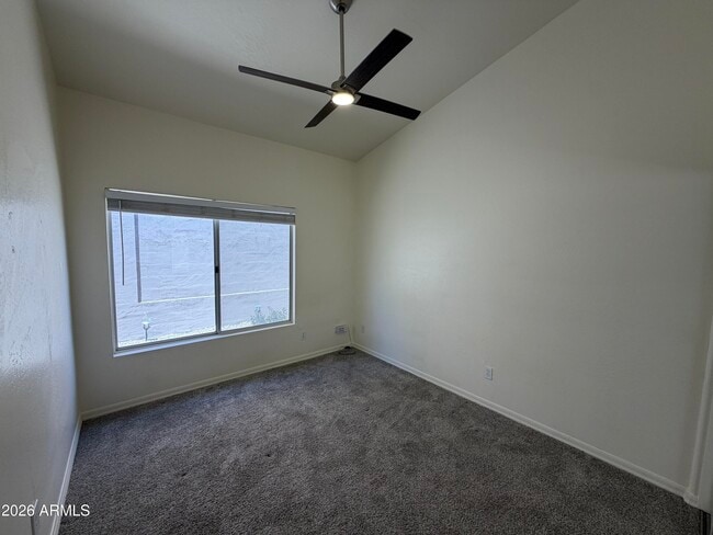 Building Photo - 15844 S 23rd Pl