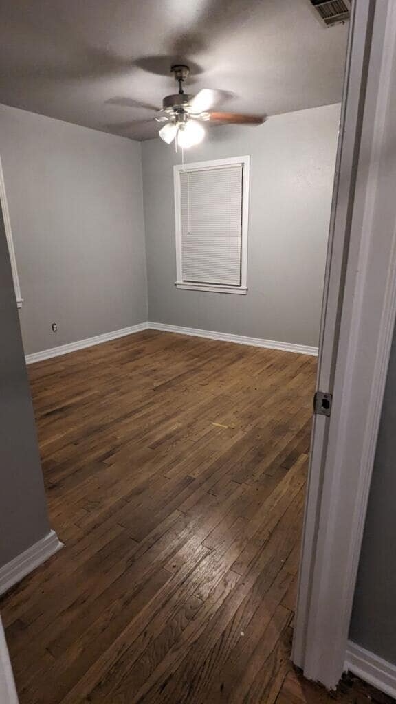 Building Photo - 107 E Comay Cir