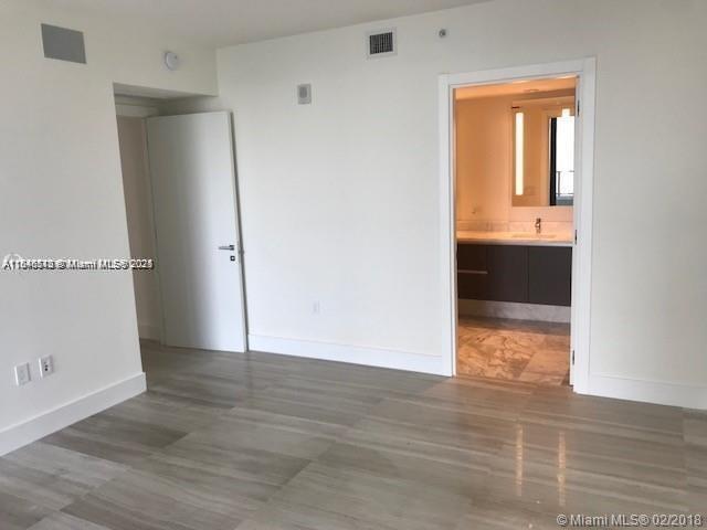 Building Photo - 1451 Brickell Ave