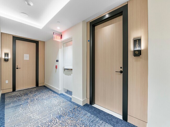 Building Photo - 153 Seabreeze Blvd