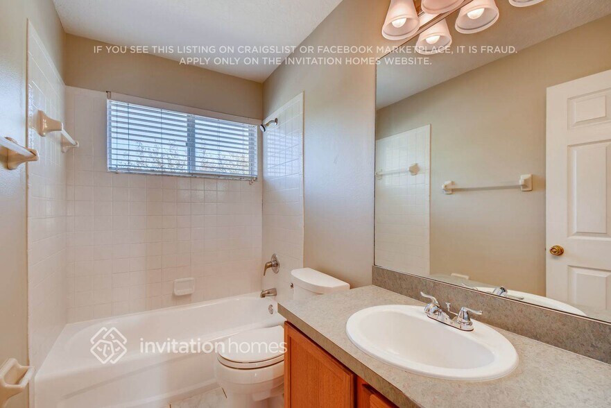Building Photo - 11006 Sailbrooke Dr