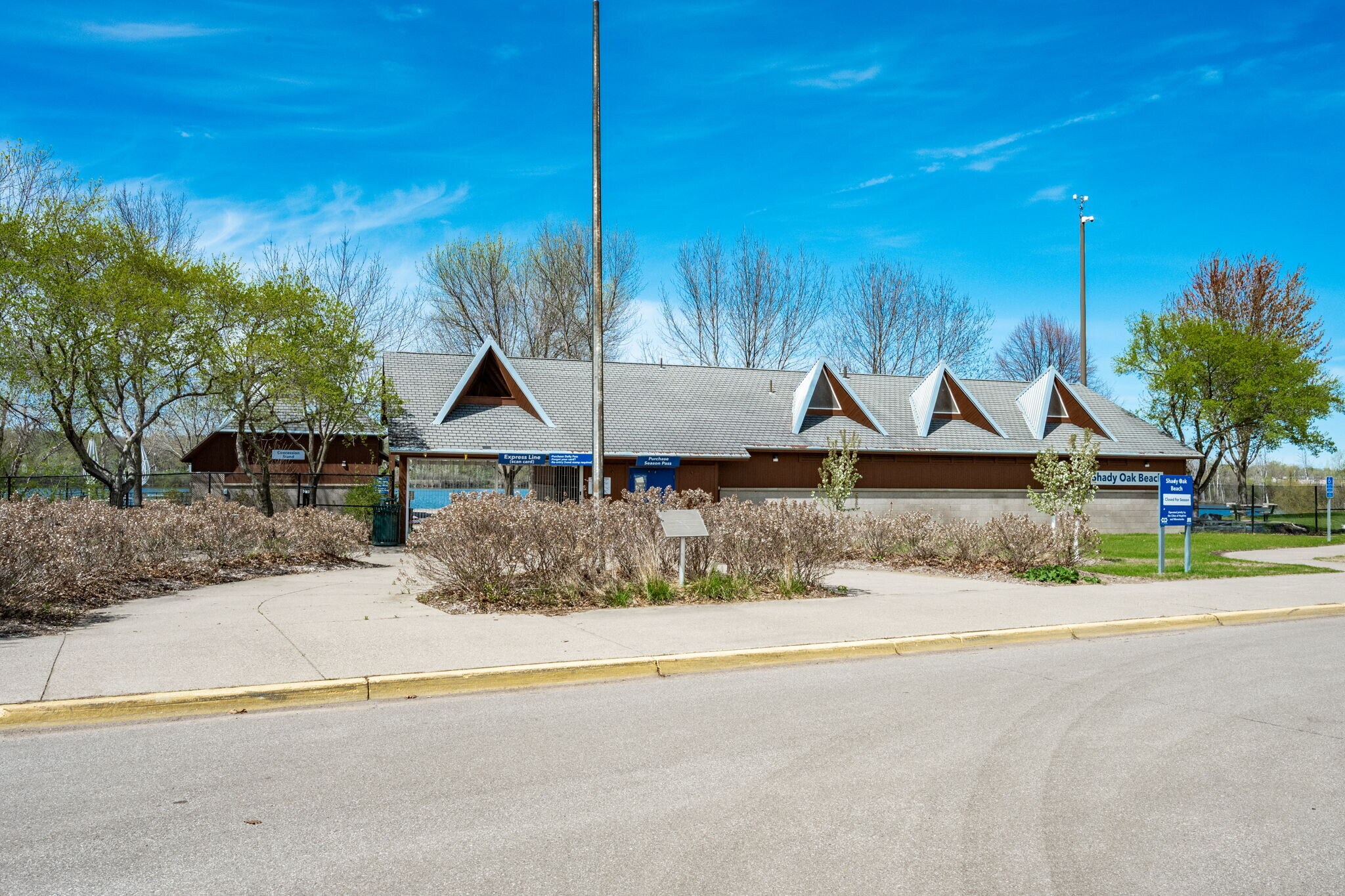 Building Photo - 6155 Chasewood Pky