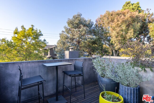 Building Photo - 746 Marco Pl