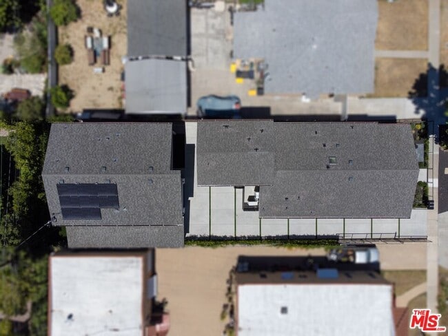Building Photo - 9051 Lucerne Ave