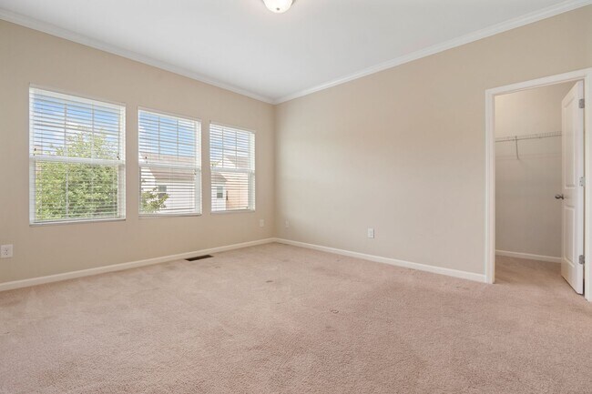Building Photo - Charming 3BR Home with Loft, Fenced Yard & Community Pool
