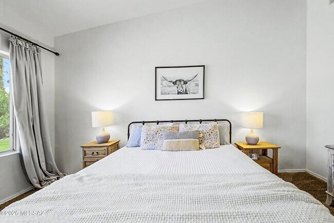 Building Photo - 9951 E Paseo San Bruno
