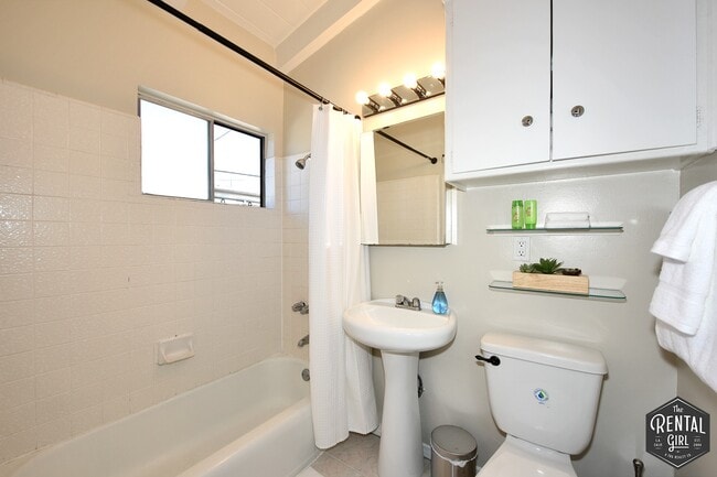 Building Photo - 313 Mildred Ave