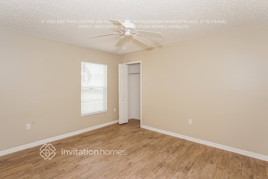 Building Photo - 229 2 Oaks Dr