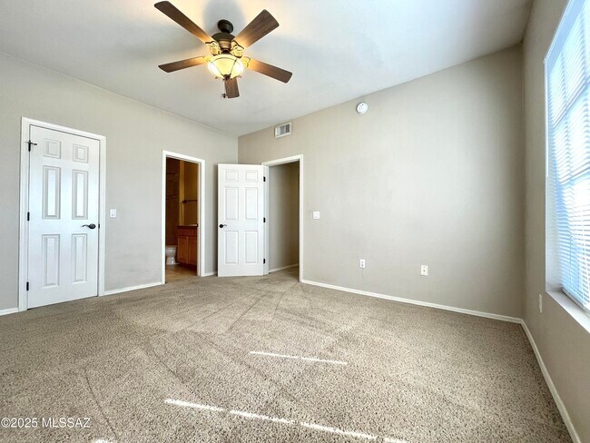 Building Photo - 1500 E Pusch Wilderness Dr