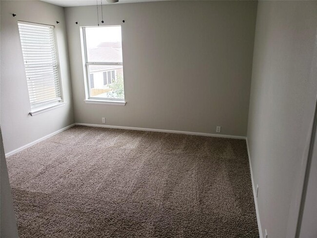 Building Photo - 116 Killdeer