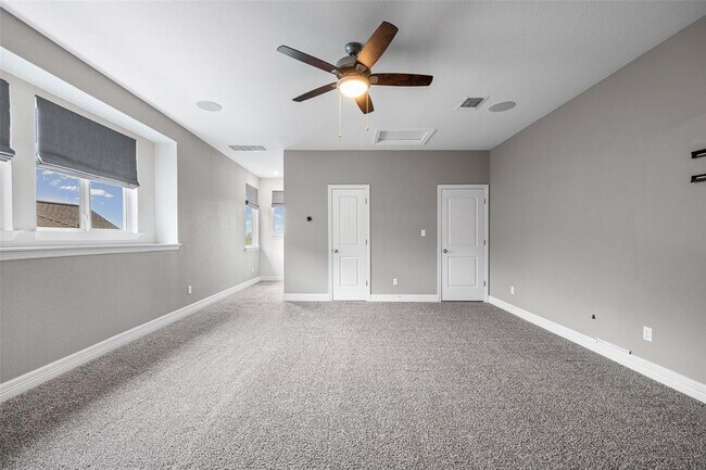 Building Photo - 124 White Steppe Way