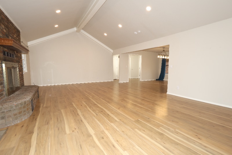 Building Photo - 312 Bluebird Ln