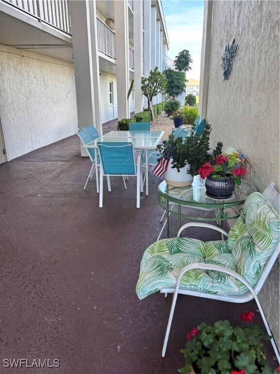 Building Photo - 1624 Pine Valley Dr