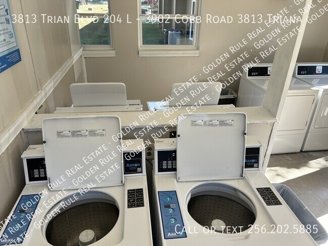 Building Photo - 3813 Trian Blvd