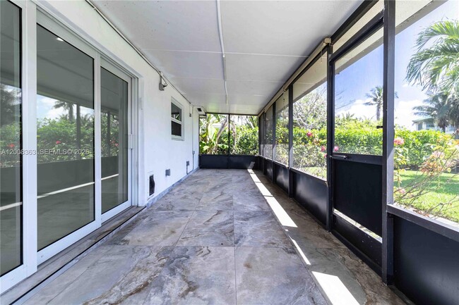 Building Photo - 4530 SW 34th Dr
