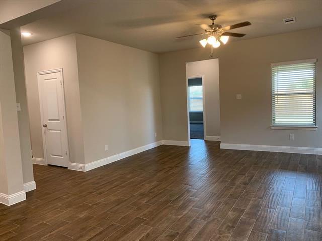 Building Photo - 2264 Templin Ave