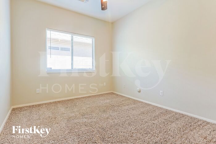 Building Photo - 33827 N Slate Creek Dr