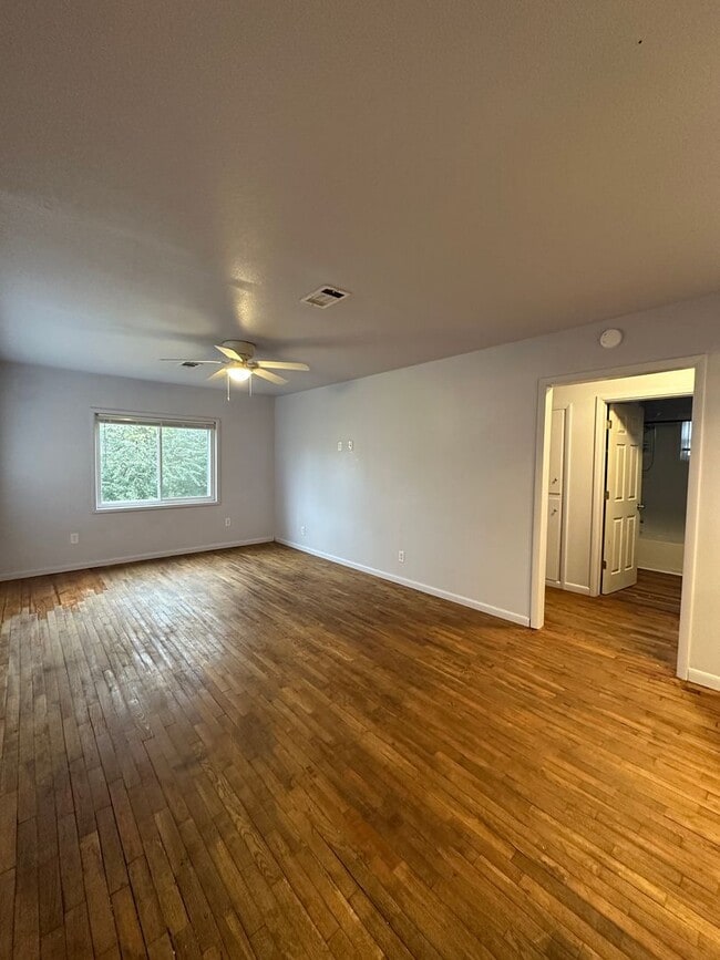Building Photo - $1,900.00 MOVE-IN-SPECIAL