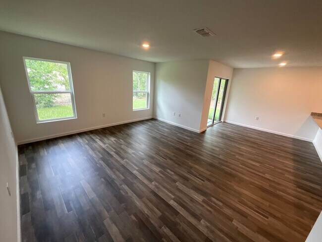 Building Photo - Citrus Springs - Welcome Home